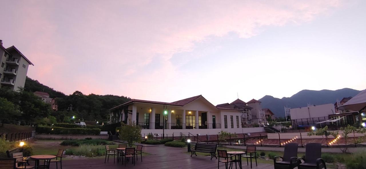 Tops10 Resort Donggang Cistar Yeongwol Экстерьер фото